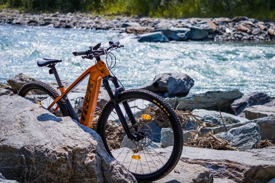 E-Bike Wine Tour with Indomita - The Experience of Riding an E-Bike through Valtellina
