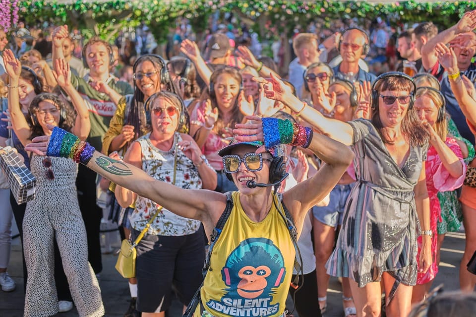 Edinburgh: A Silent Disco Adventure at The Fringe (August) - The Experience: What It’s Like and Why It Works