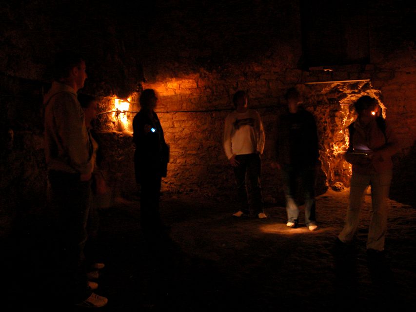 Edinburgh: Kids Immersive Underground Small-Group Tour - What to Expect at Each Stop