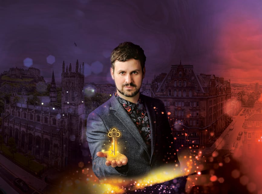 Edinburgh: Magic show, with famous magician, in luxury hotel - What to Expect During the Show