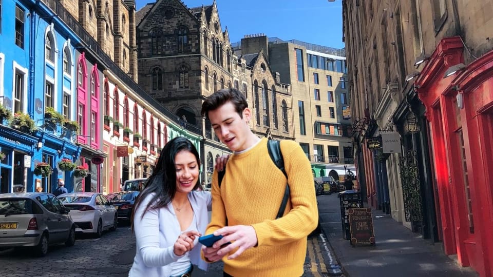 Edinburgh: Royal Mile Walking Tour & Exploration Game - Authentic Feedback from Participants