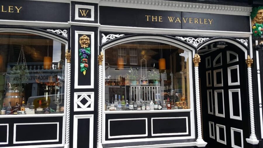 Edinburgh: Whisky Tasting and Storytelling in a Historic Pub - Who Should Consider This Tour?