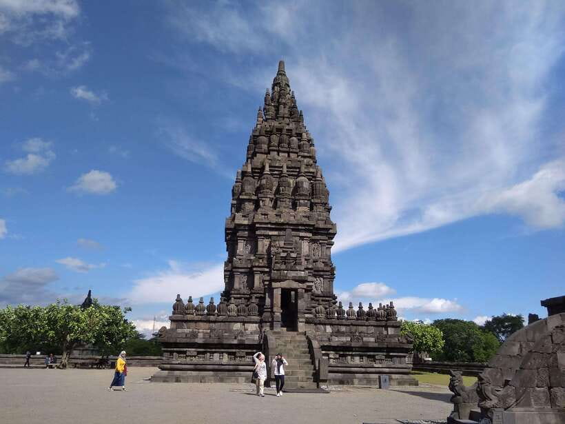 Effortless Journey in Prambanan - What Makes This Tour Stand Out?