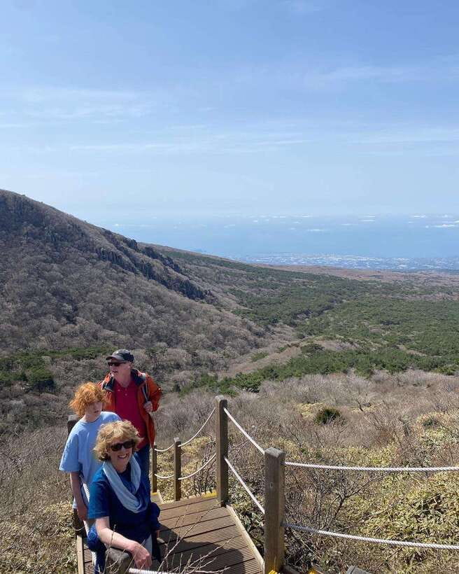 Explore Hallasan:Yeongsil Course Hiking Experience(Beginner) - Detailed Breakdown of the Itinerary
