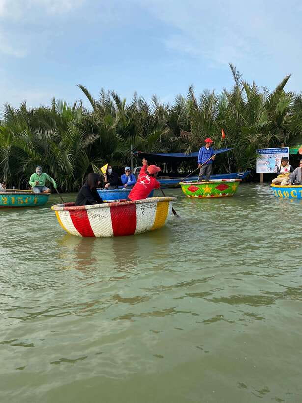 Exploring Hoi an Basket Boat Tour With Local People - Exploring the Basket Boat Experience