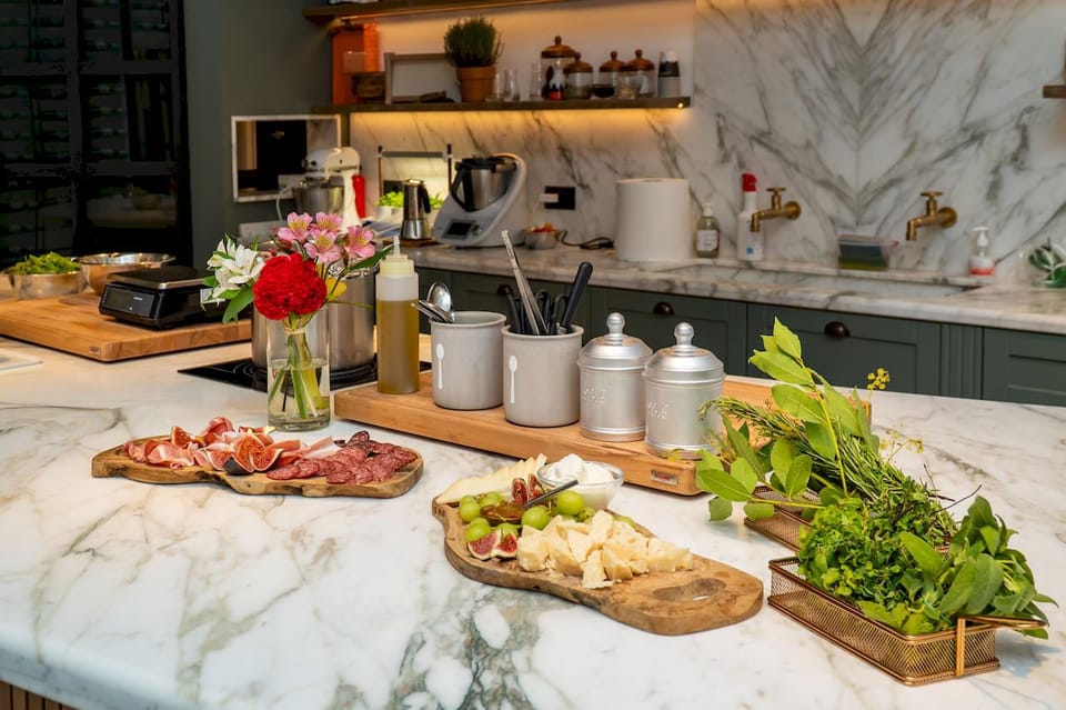 Farmers Market & Pasta Making Experience with Italian Wine - Who Should Consider This Tour?
