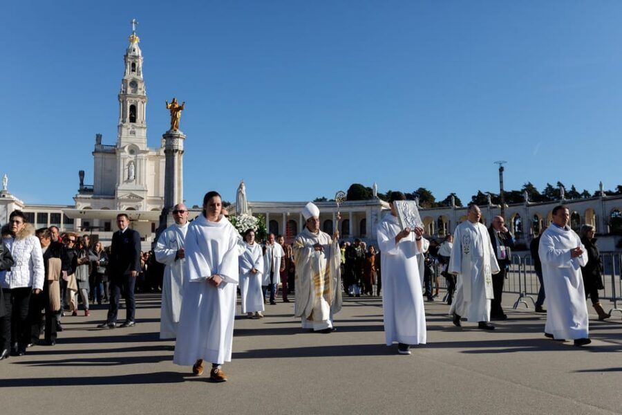 Fátima: Half-Day Private Guided Tour in English or Spanish - The Itinerary in Detail