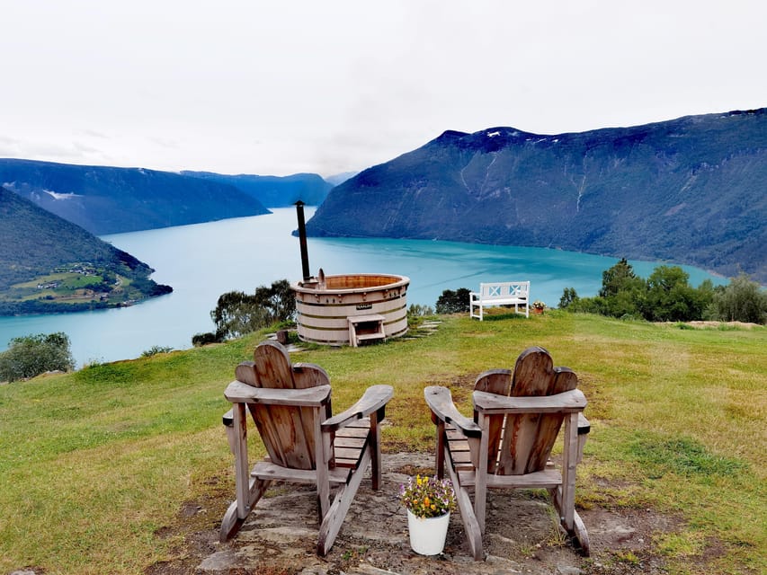 Flåm Flexible Tour with Stegastein, cruise and train include - Highlights of the Flåm Flexible Tour