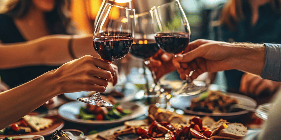 Florence: Guided City Tour with Wine and Food Tasting - Discovering Hidden Sights and Famous Landmarks