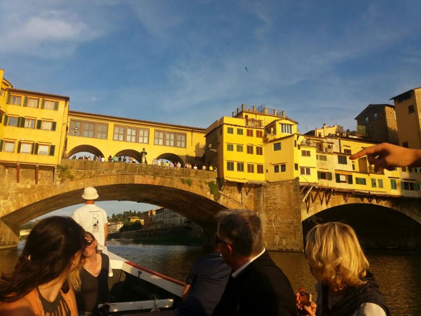 Florence: Guided Gondola Boat Tour With a Glass of Wine - Experience and Highlights
