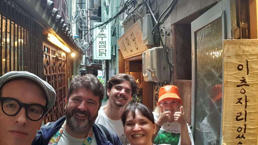 Free day in private Seoul with English-speaking guide - Why This Tour Works for Different Types of Travelers