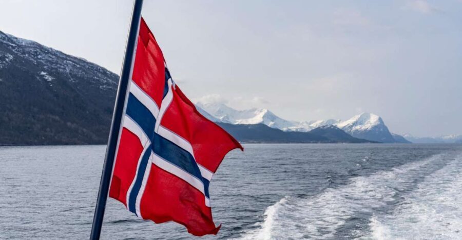 From Ålesund: Winter Fjord Cruise to Geirangerfjord - An In-Depth Look at the Experience