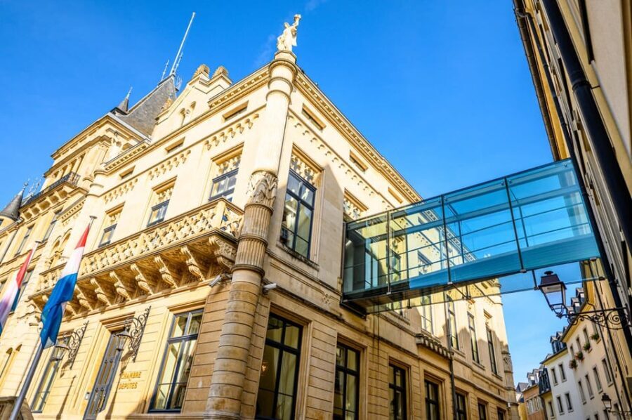 From Brussels: Luxembourg City Day Trip with Private Guide - Detailed Breakdown of the Itinerary