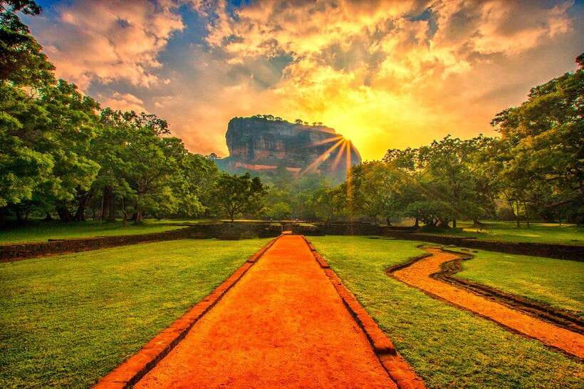From Colombo: Sigiriya Rock Sunrise Climb with Dambulla - The Journey Begins: From Colombo to Sigiriya