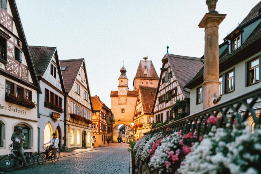 From Frankfurt: Heidelberg and Rothenburg Guided Day Trip - Practical Details and Considerations