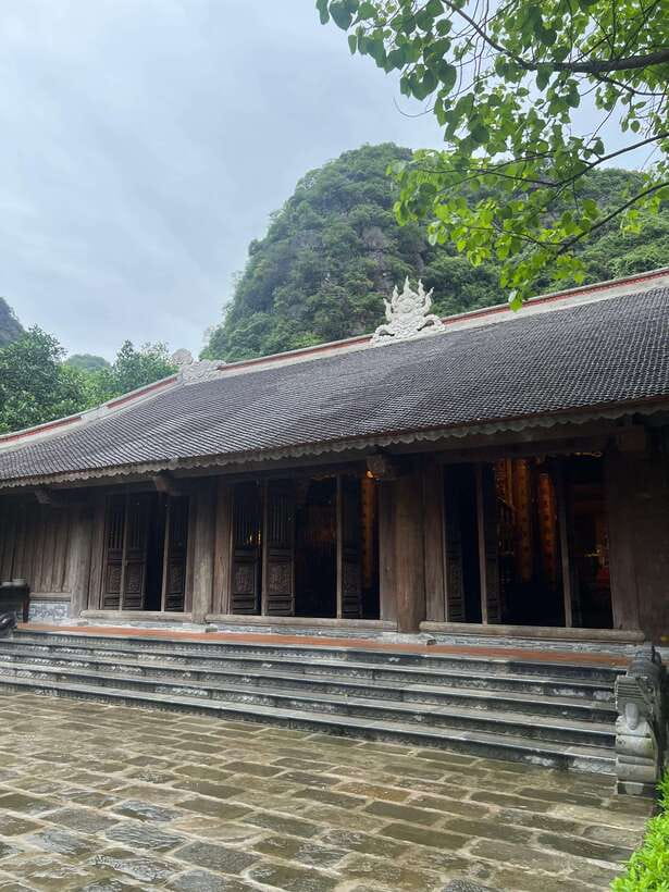 From Hanoi: Bai Dinh, Trang An, Mua Cave Full Day Group Tour - Bai Dinh Temple