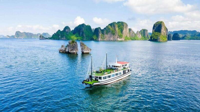 From Hanoi: Ha Long Bay Luxury Day Cruise With Food & Kayak - Onboard Dining Experience