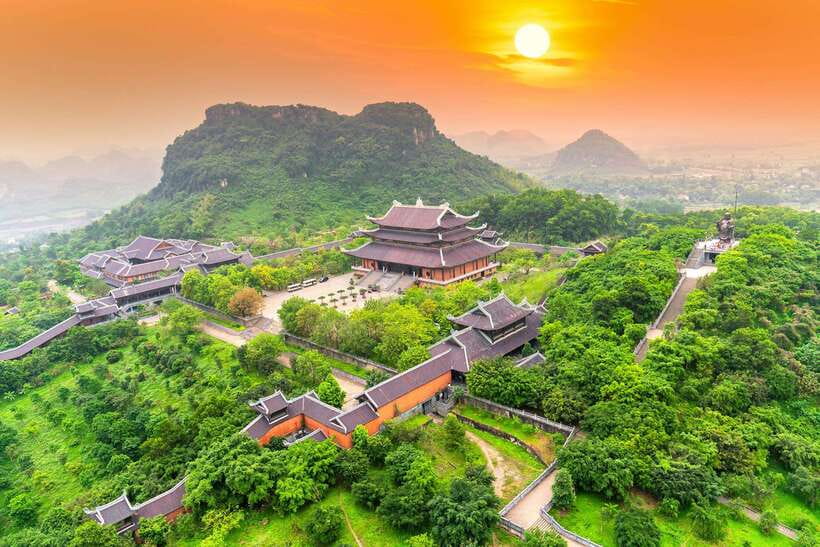 From Hanoi: Ninh Binh Day Trip With Buffet Lunch & Bike - Itinerary Highlights