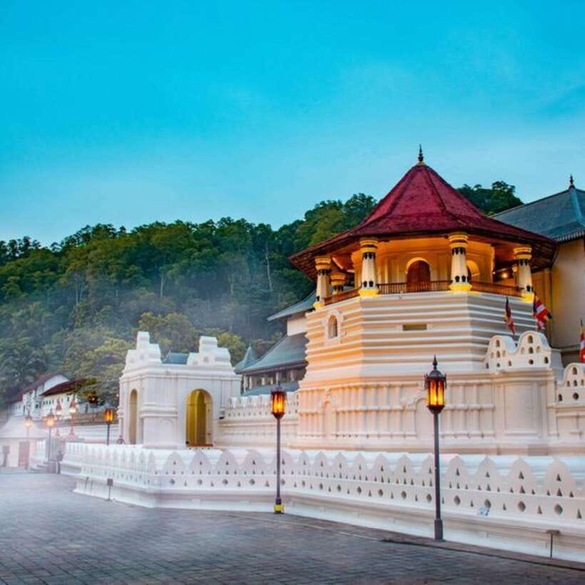 From Katunayake: Sigiriya, Dambulla, Polonnaruwa, and Kandy - Discovering the Highlights of Sri Lanka in Three Days