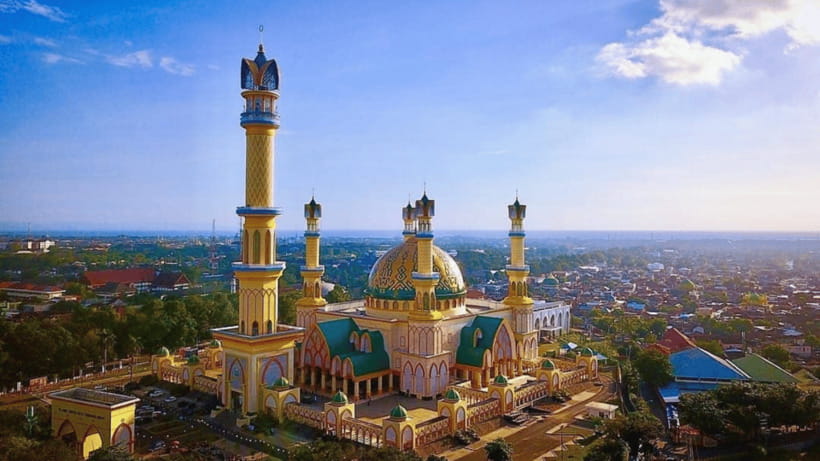 From Lombok: Mataram Heritage City Tour - Food and Local Flavor