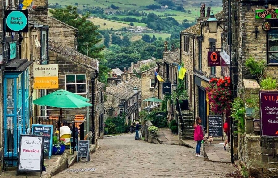 From Manchester: Dales and Brontë Country Small Group Tour - Transportation, Timing, and Group Experience