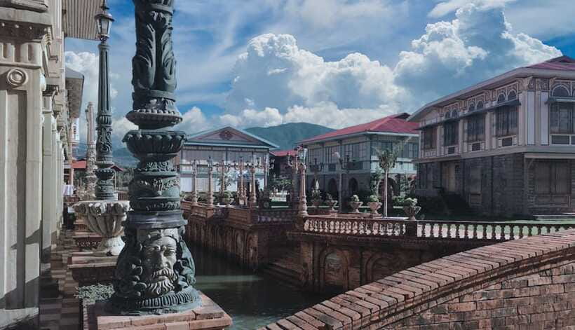 From Manila: Las Casas Filipinas de Acuzar Guided Day Trip - The Experience in Detail