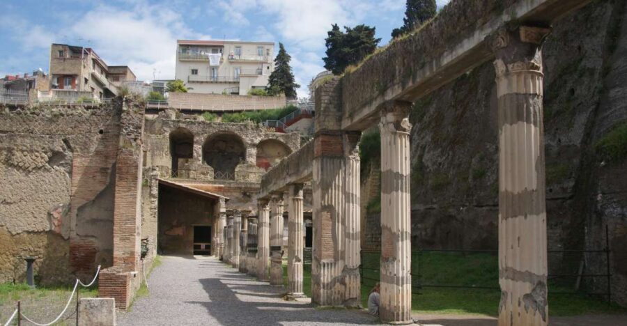 From Naples: Half-Day Herculaneum Tour With Lunch - Itinerary and Locations