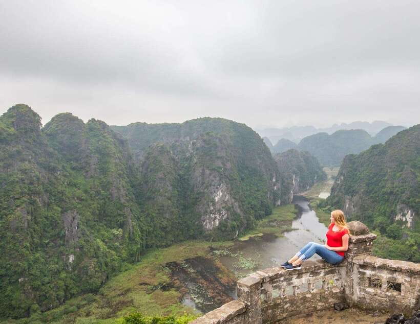 From Ninh Binh: Hoa Lu, Bai Dinh, Trang An, & Mua Cave Tour - Hoa Lư Temple