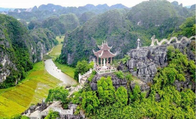 From Ninh Binh : Hoa Lu, Bai Dinh, Trang An, Mua Cave Tour - Pickup and Initial Stops