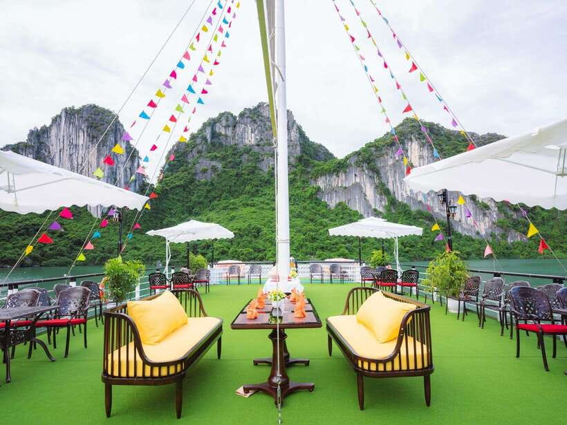 From Ninh Binh:Day Ha Long Bay Premium Cruise-Buffet&Jacuzzi - Itinerary and Schedule