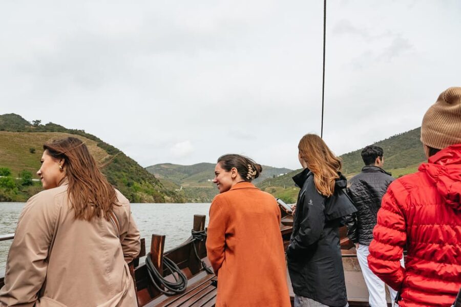 From Porto: Douro Valley Wine Tour with Lunch and Cruise - Discovering the Douro Valley: What the Tour Offers