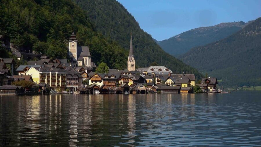 From Prague to stunnning Hallstatt: Private 1 day tour - What Sets This Tour Apart