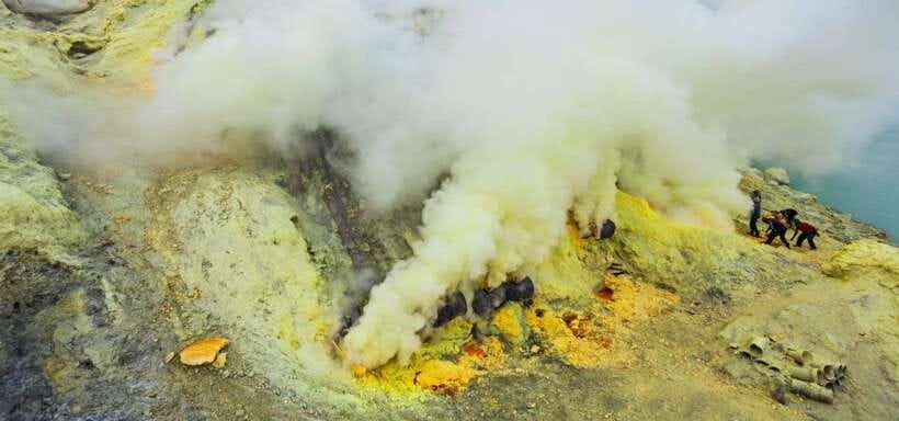 From Probolinggo: 2-Day Mount Bromo and Ijen Volcano Tour - An In-Depth Look at the 2-Day Mount Bromo and Ijen Tour