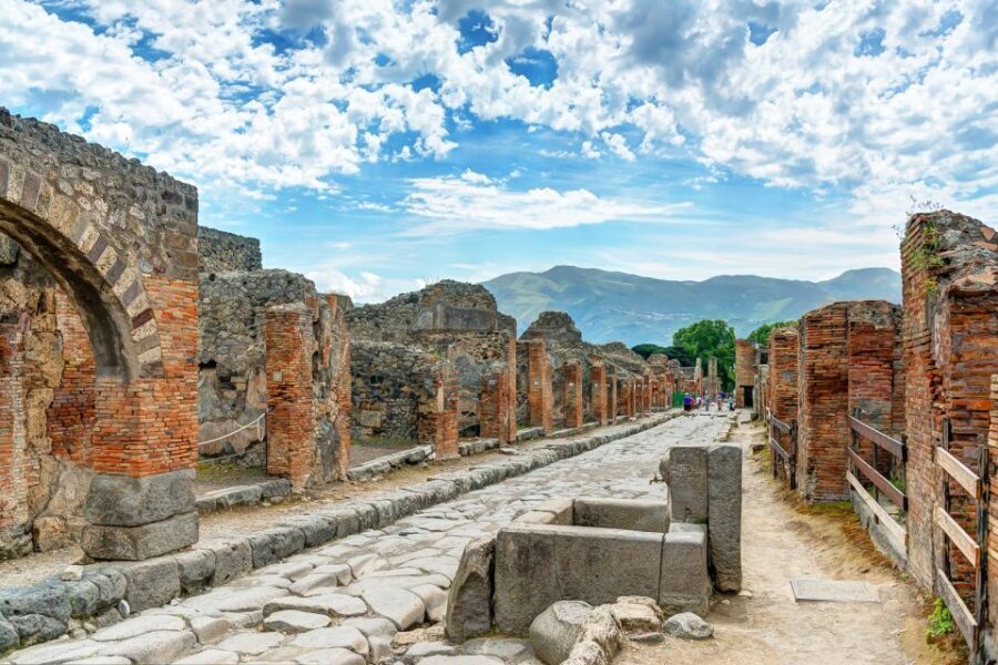 From Rome: Pompeii, Positano and Amalfi Full-Day Tour - What Makes This Tour Stand Out?