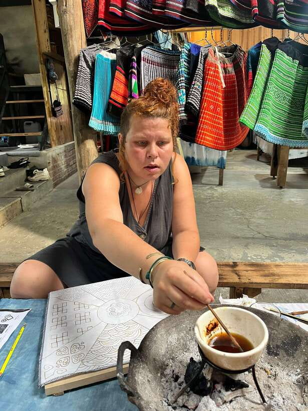 From Sapa: Hmong Batik Traditional Workshop Private Tour - Experience the Hmong Culture