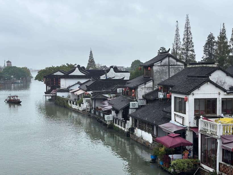 From Shanghai: Water Town Zhujiajiao Tour with Gondola ride - What to Expect from This Tour