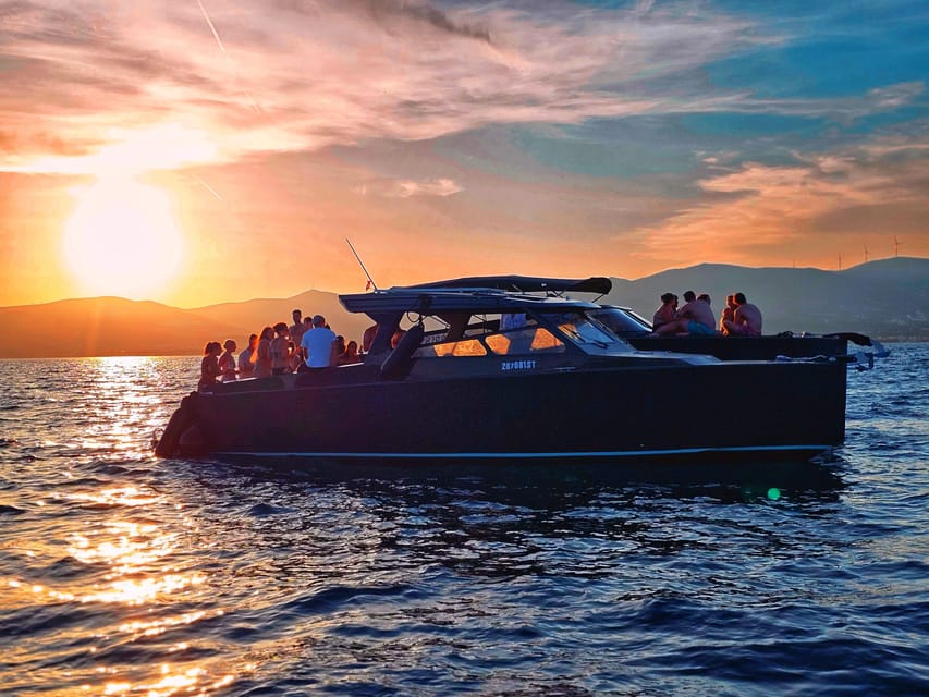 From Split: PRIVATE Sunset Powerboat Cruise with Drinks - Who Should Consider This Tour?