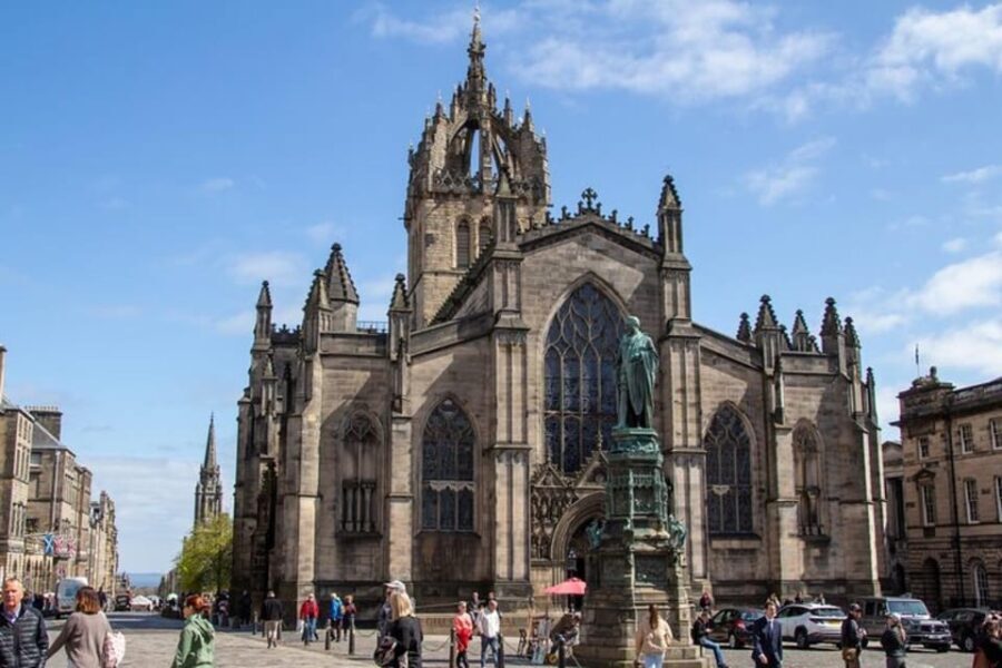 Full Day Private Shore Tour in Edinburgh from Newhaven Port - Transportation and Group Size
