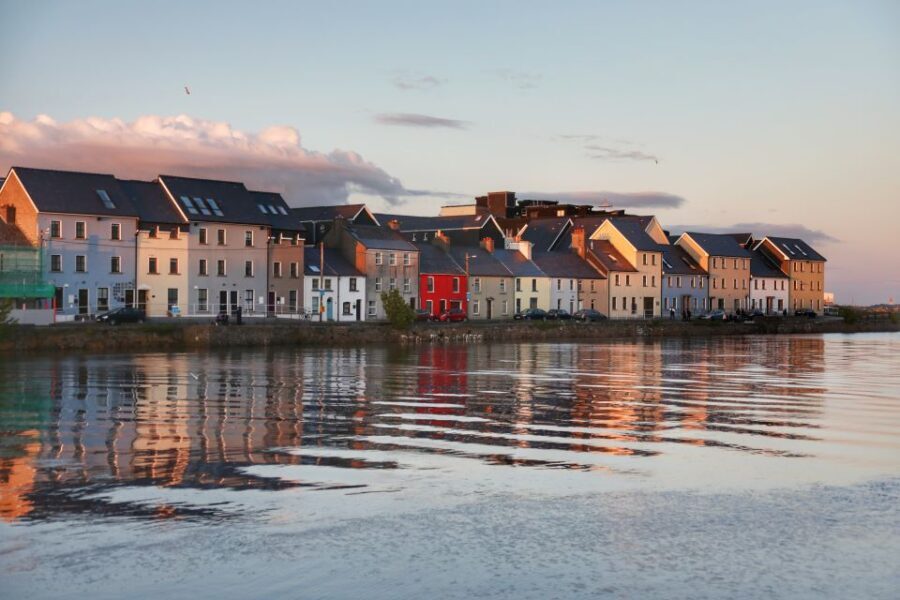 Galway City Walk: Rougues, Rebels and Rakes - Exploring Galway: A City with Stories to Tell