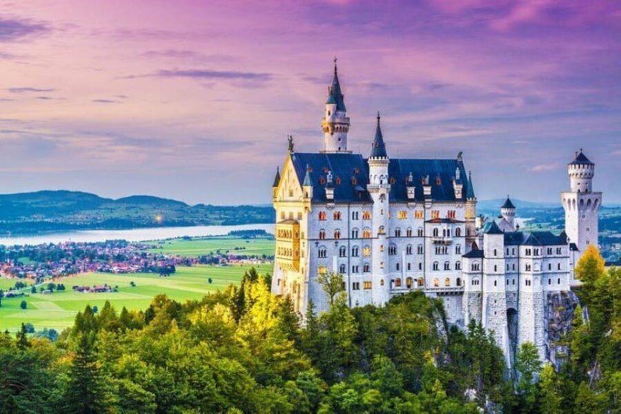 Garmisch-Partenkirchen: Neuschwanstein Castle Express Tour - Inside the Experience: What to Expect