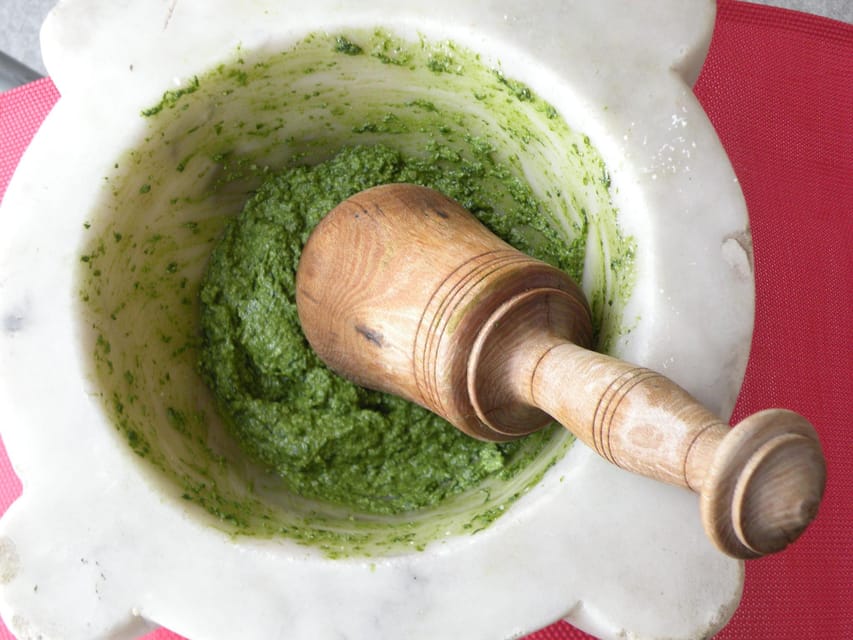 Genoa: Food and Wine Tasting Walking Tour - Exploring Genoas Historic Center