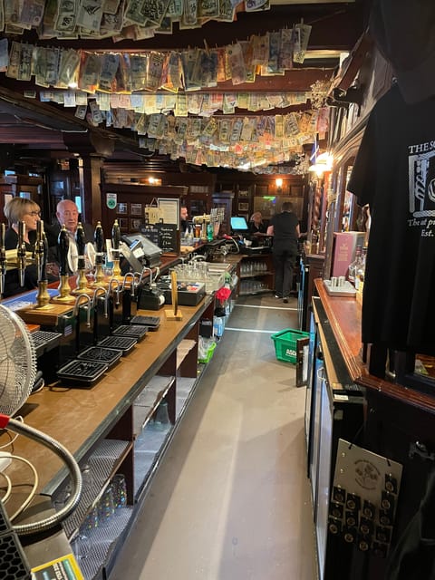 Glasgow :Go Drinking whisky with a Scotsman. - The Whisky Tasting Experience