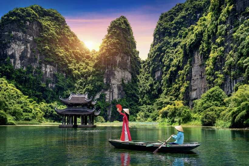 Group Tour: Hoa Lu - Tam Coc/Trang An - Mua Cave From Hanoi - Itinerary Highlights
