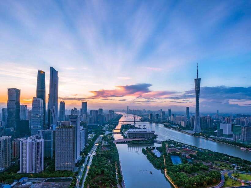 Guangzhou: Pearl River Night Cruise and City Highlights - The Experience in Detail