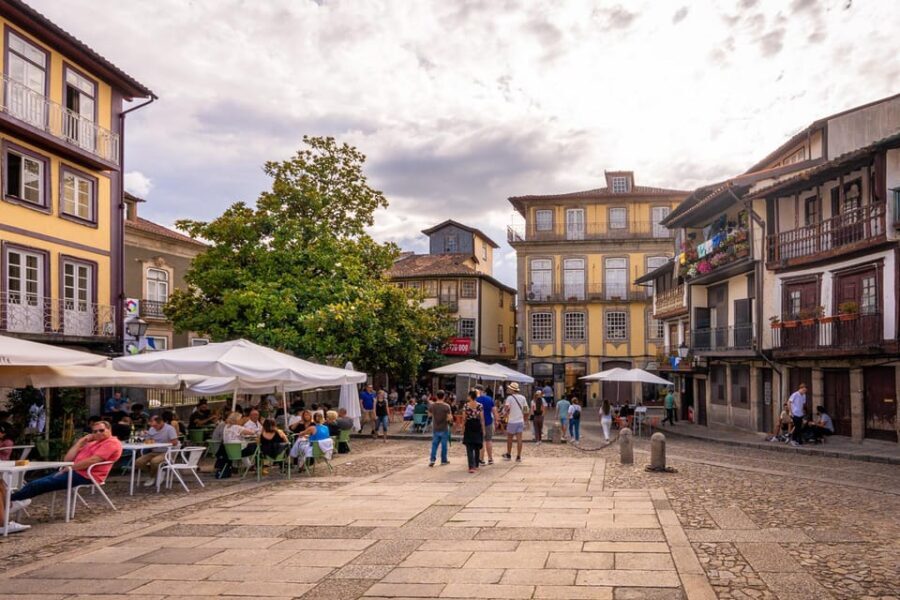 Guimarães: Flexible Walking Tour in Historic Center - Walking Through Guimarães: What to Expect