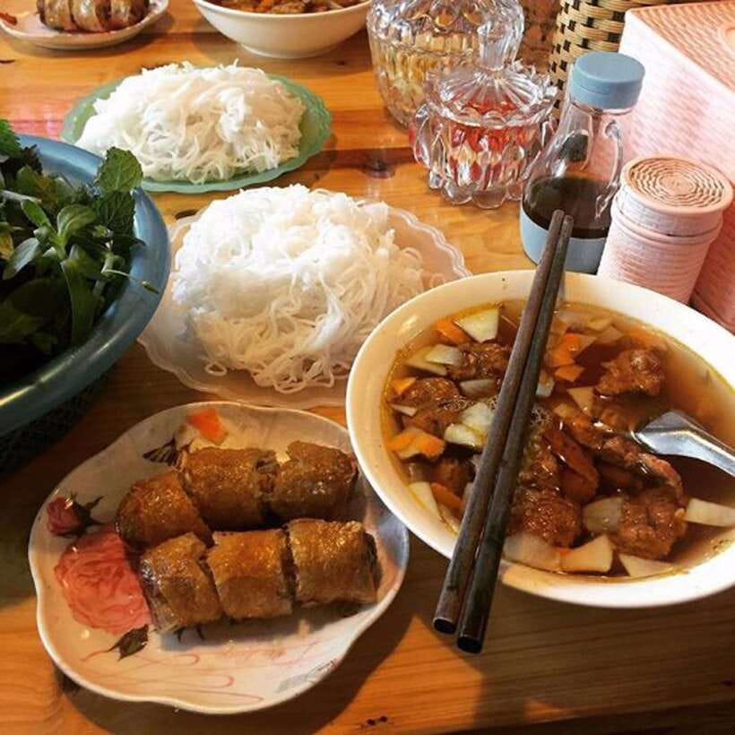 Ha Noi Tasting Street Food Tour and Train Street - Booking and Cancellation