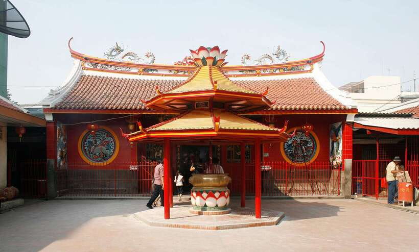 Half-Day Tour Around Jakarta Guide Speak Thailand - Why This Tour Offers Good Value
