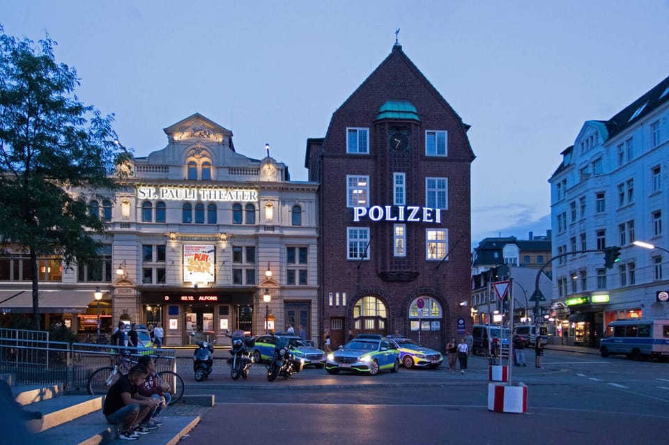 Hamburg: Private St. Pauli Red Light District Tour - An Honest Look at the Experience