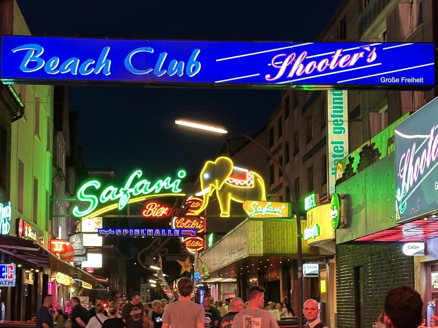 Hamburg: Reeperbahn pub crawl with insider-guide & shots - Why the Price Matters