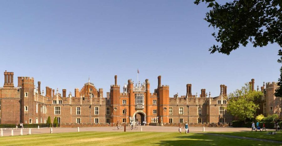 Hampton Court Palace and Windsor Castle Private Car Tour - What Makes This Tour Stand Out?